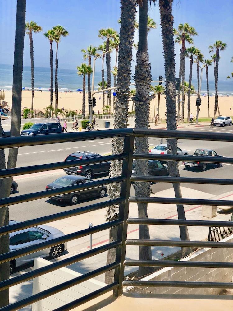 Huntington 2* Huntington Beach
