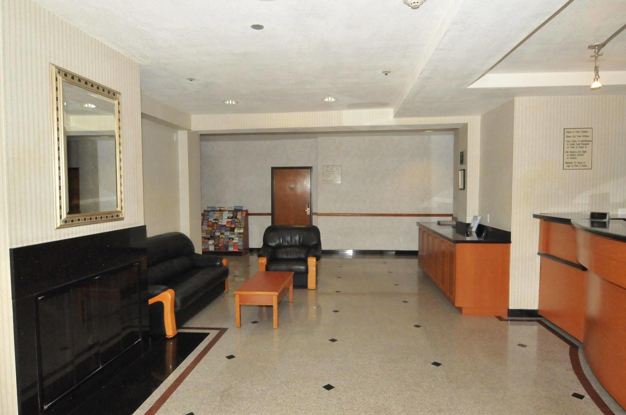 Huntington Hotel 2*