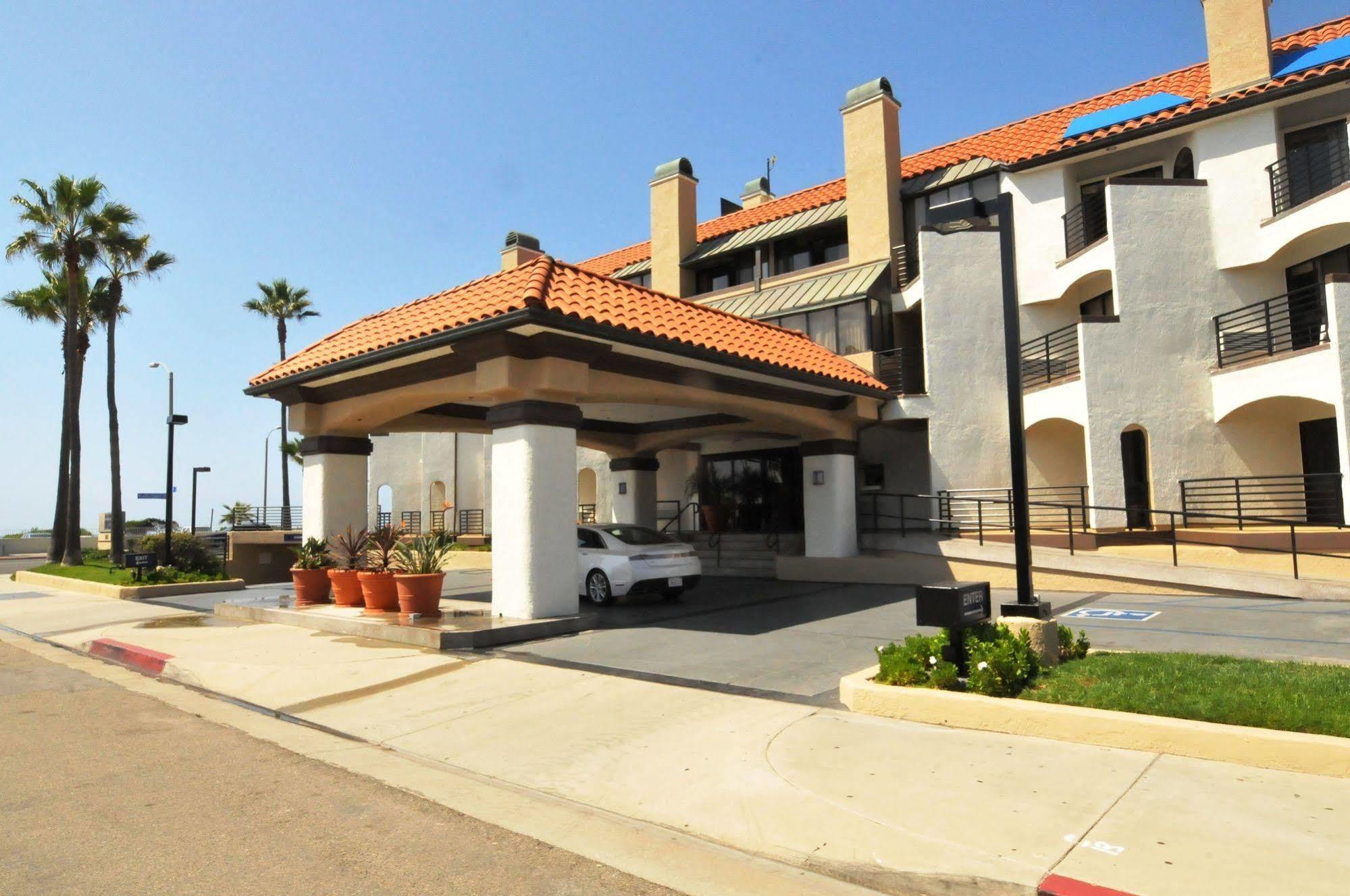Huntington Hotel 2*